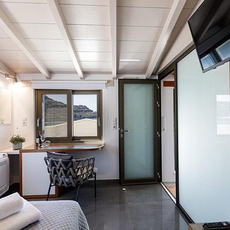 Lilian Loft Sea View - Adults Only Apartment Плакиас Екстериор снимка