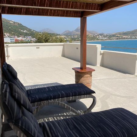 Lilian Loft Sea View - Adults Only Apartment Плакиас Екстериор снимка